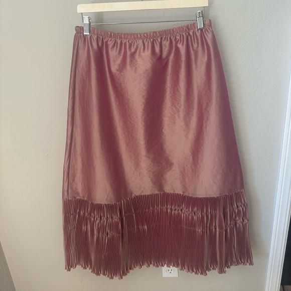 LILITH France Midi Skirt Iridescent Shimmer Rose Pink Pleated A-Line Size Large - Picture 10 of 16